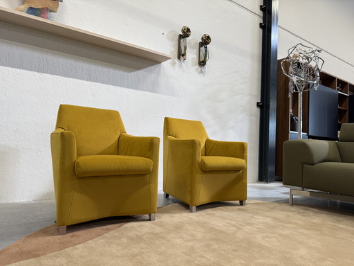 2 Leolux Calinda Armchairs Alcantara Ochre Yellow