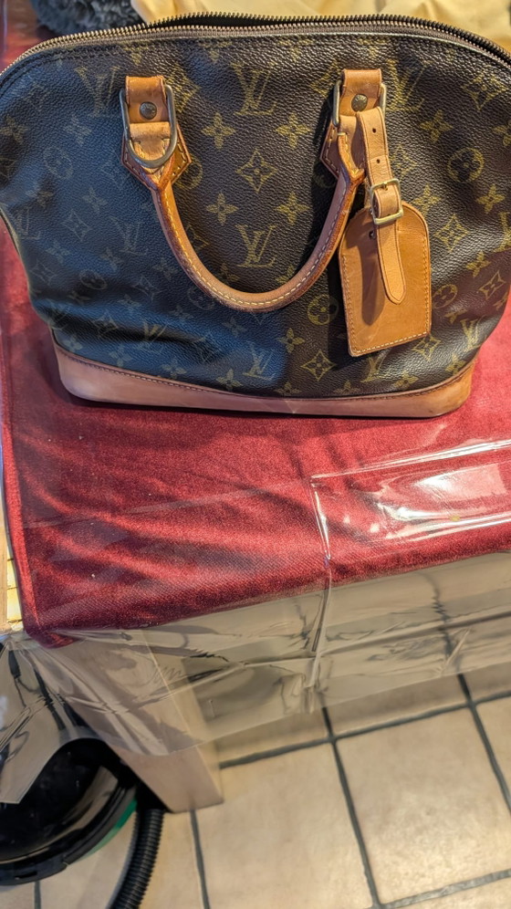 Louis Vuitton Alma Handtasche mit Geldbörse – Henkeltaschen, Leather, Metal (photo 2 of 5)