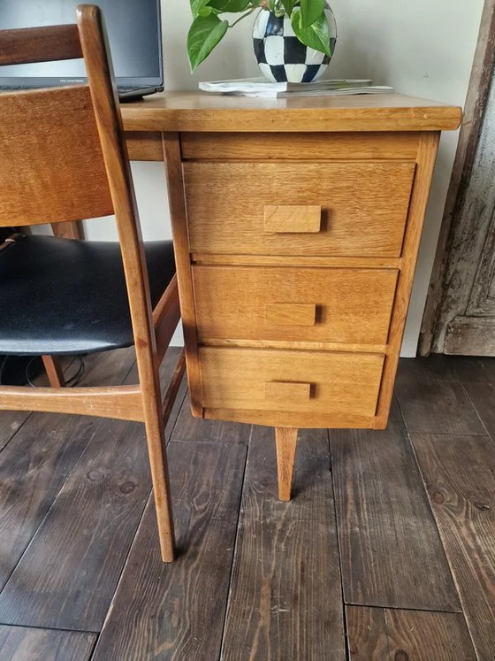 Vintage oak Desk - Eeka Meubelen - 50s/60s – Mid-Century Modern – Wood, Mid Century Modern (photo 8 of 23)
