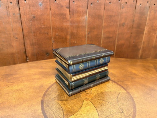 Libro contenitore classico in legno inglese