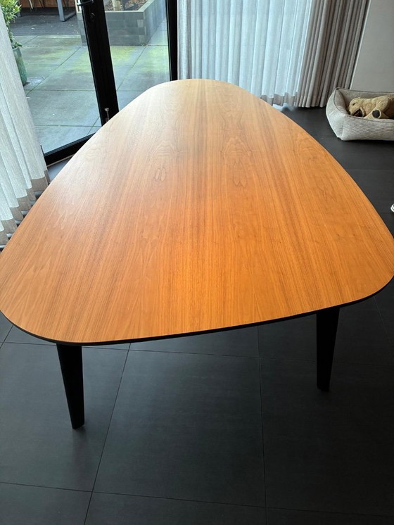 Image 1 of Table de salle à manger Leolux Bondi T02-901