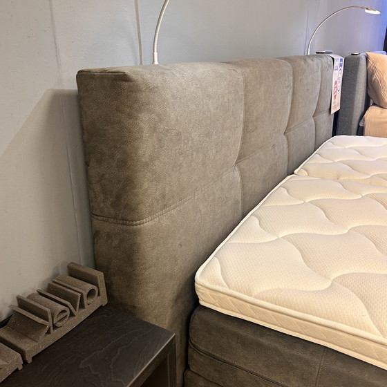 Image 1 of Avek Ninety réglable 180 x 210