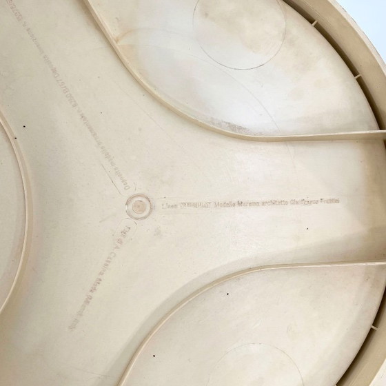 Ensemble de 3 Tables d'appoint gigognes Marema par Gianfranco Frattini pour Cassina, années 1960 – Plastic (photo 10 of 10)
