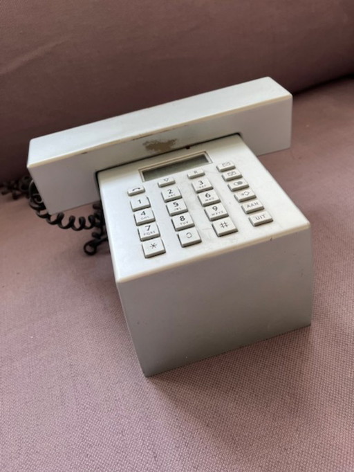 Telephone 'Titan' Jan de Bouvrie