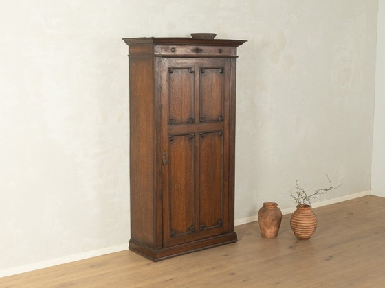 Antieke eikenhouten kast met cassettepanelen, ca. 1900 – Kasten, Wood, Brass (photo 4 of 8)