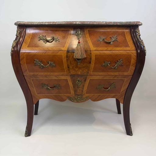 Bombé ladekast in Louis XV-stijl