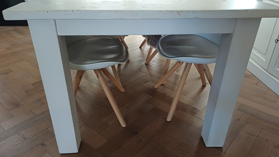 Image 1 of Bel tavolo da pranzo robusto