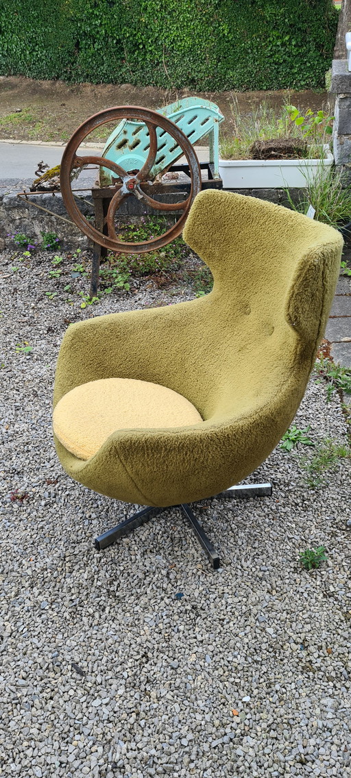 Jupiter armchair pierre guariche