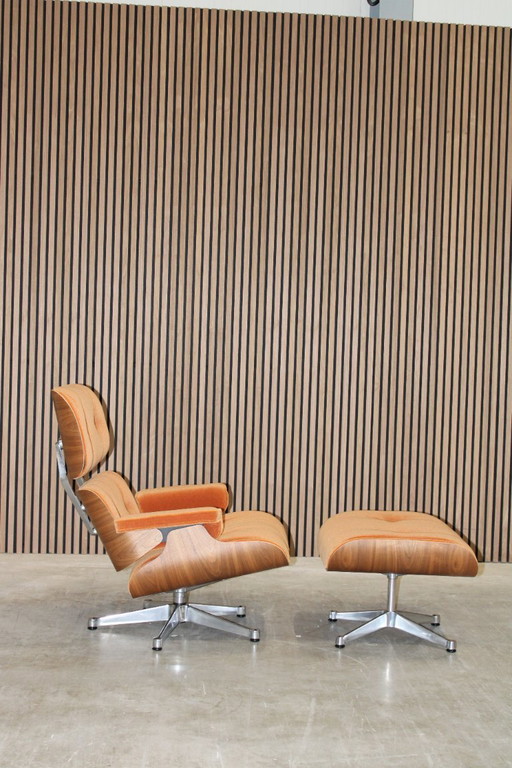 Vitra Eames Lounge Chair + Ottoman - Calma Cognac