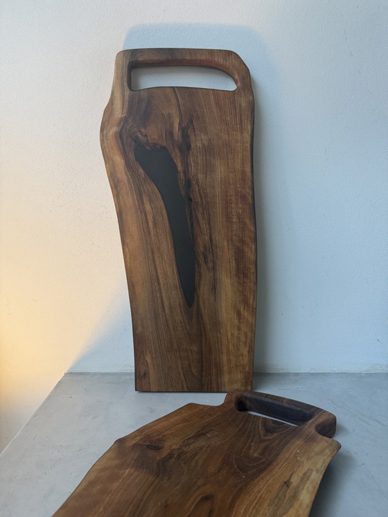 Image 1 of Tablas de bebidas de diseño hechas de madera maciza - hechas a mano