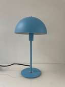Lampe de table moderne bleu clair avec abat-jour en forme de dôme