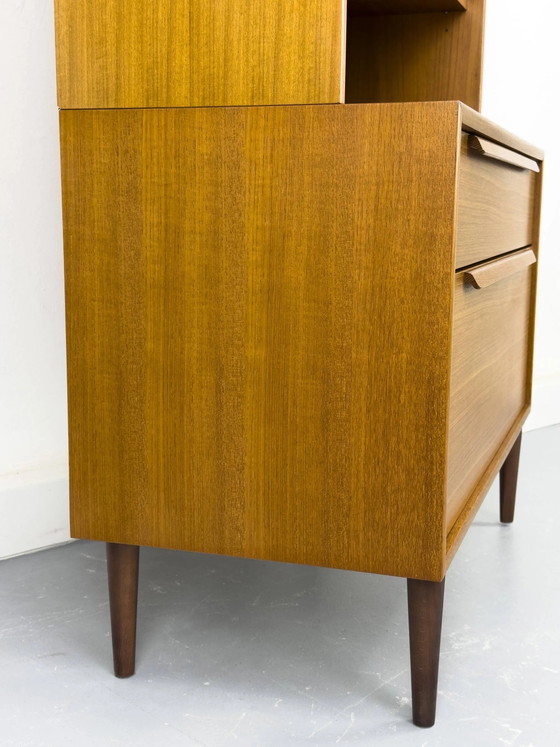 Libreria in teak con cassetti di WK Möbel, anni '60 – Librerie, Wood, Design (photo 2 of 21)