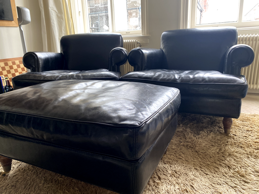 Baxter fauteuil + hocker, model Charlotte Longe (zwart leer)