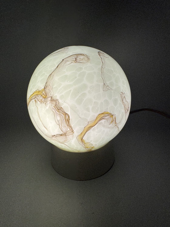 Image 1 of Lampada da soffitto vintage verde opalino con effetto marmo: un'attrazione retrò suggestiva