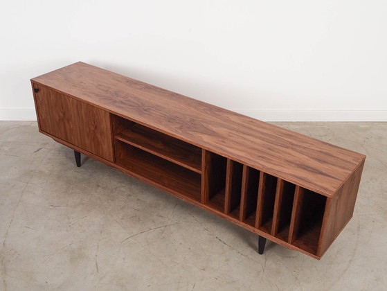 Image 1 of Notenhouten dressoir, Scandinavisch design