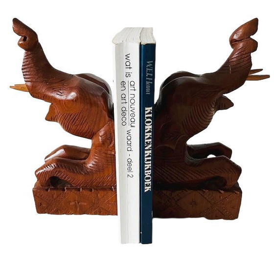 Image 1 of Set vintage di fermalibri in legno intagliati a mano a forma di elefante, anni '70