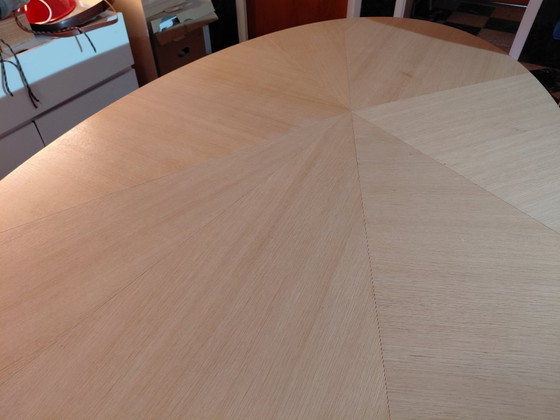 Image 1 of Ovalen tafel mooi geometrisch patroon