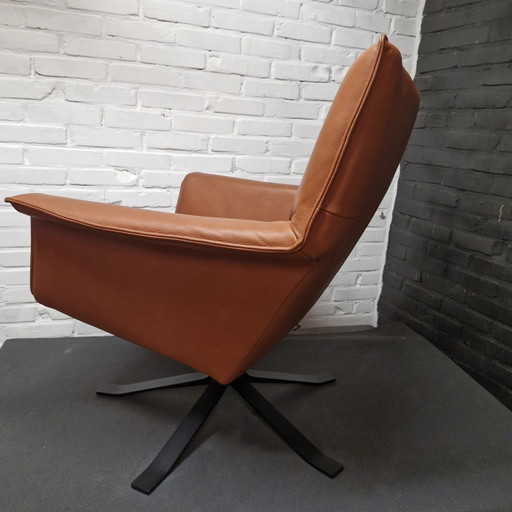 Design su modello stock Djenne – Design on Stock, fauteuils, Leather, Metal (photo 2 of 10)