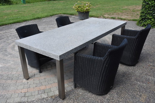 Schöner Granit-Esstisch für draußen geeignet 240 cm x 100 cm