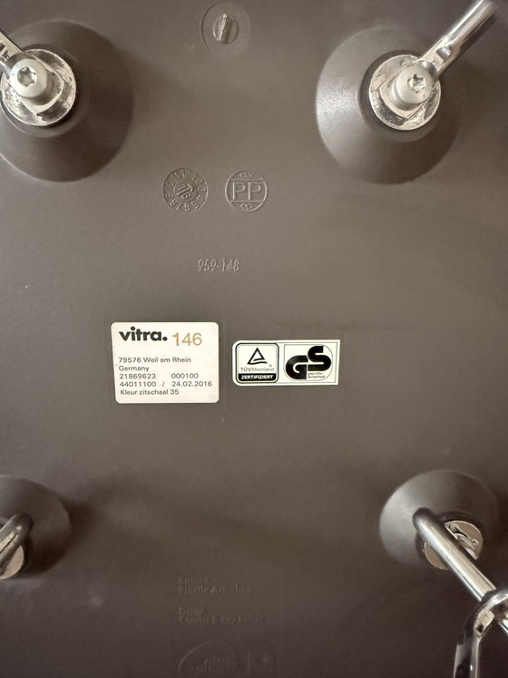 4x Vitra DAR Stuhl – Esszimmerstühle, Metal, Plastic (photo 4 of 9)