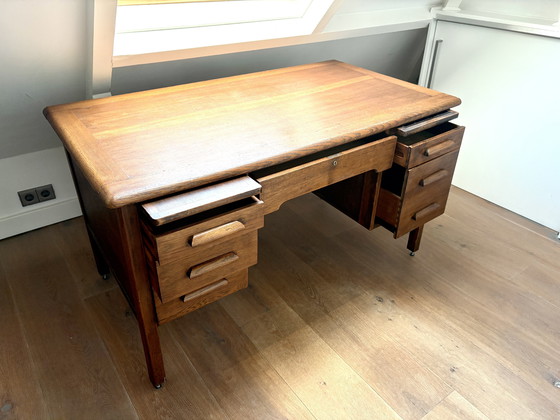 Image 1 of Bureau Vintage Antiek Abbess Teacher Desk Eiken