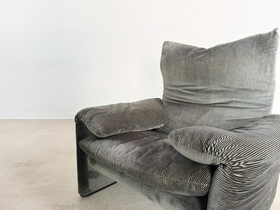 Image 1 of 2x Cassina Maralunga armchair Vico Magistretti fabric green corduroy velvet