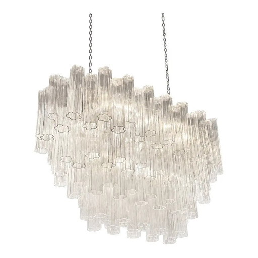 Luxe, eigentijdse Tronchi kroonluchter van helder Murano-glas.