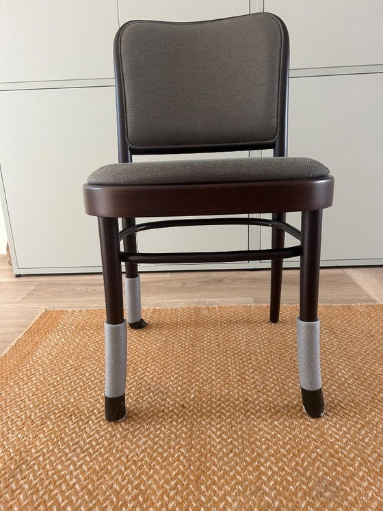 Image 1 of Silla de comedor Ton 811