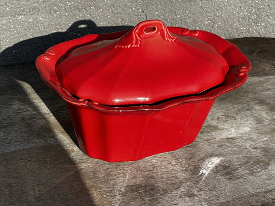 Image 1 of Grote rode keramische terrine jaren 50