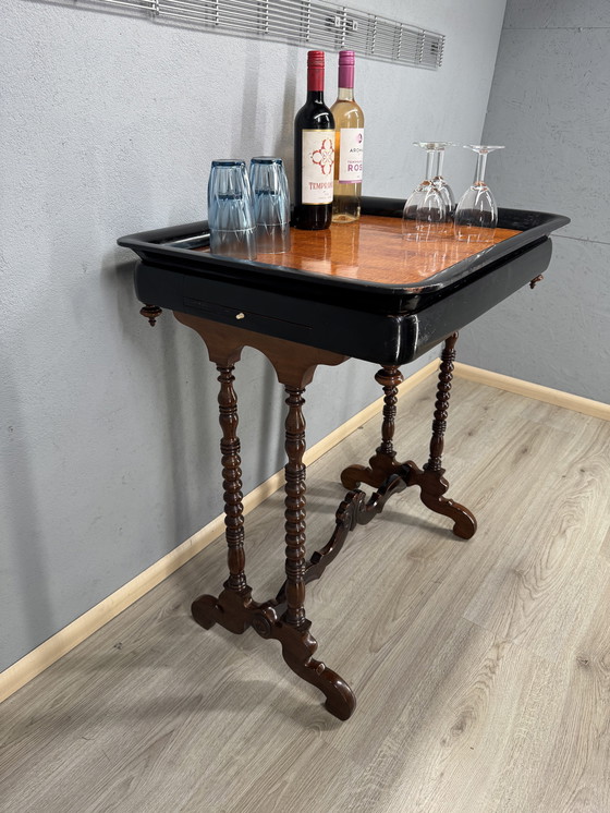 Image 1 of Mesa de té o bandeja antigua (ca. 1850-1900)