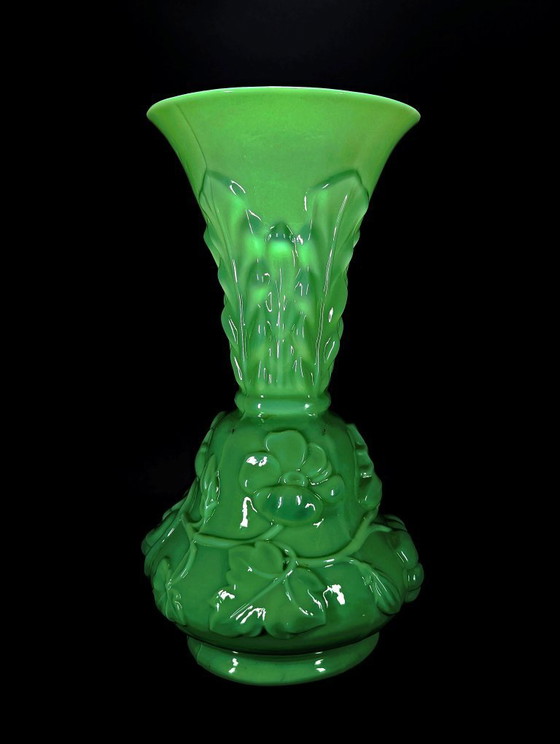 Image 1 of Opaline glass vase by Saint Louis, Capucine model, circa 1900