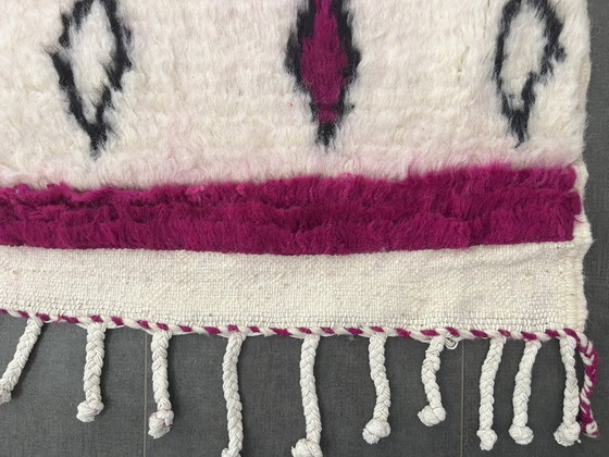 Image 1 of Berber Rug - 311 cm x 204 cm - pink and white Wool