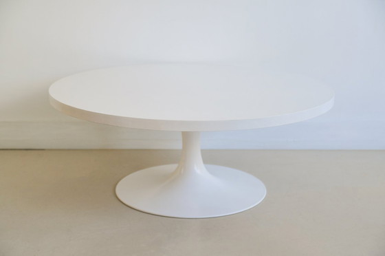 Image 1 of white tulip coffee table by Maurice Burke for Arkana