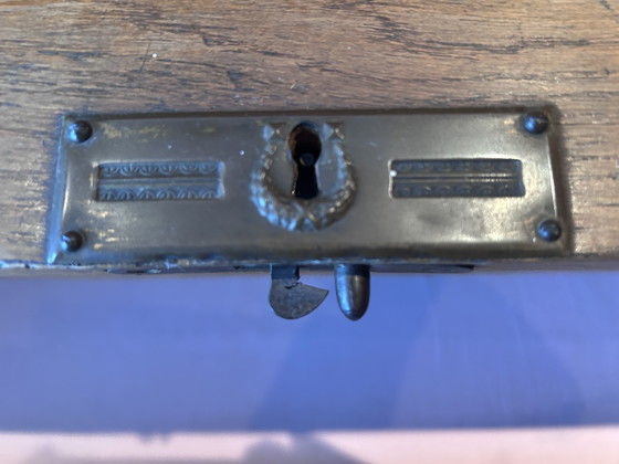 Image 1 of Een antieke/vintage eiken secretaire/ archiefkast, van rond 1900-1920.