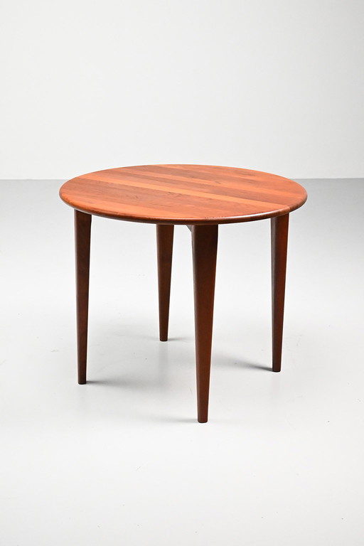 Mesa de centro o auxiliar de A. Mikael Laursen