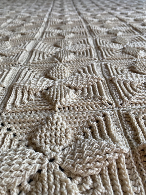 Image 1 of Couvre lit ancien