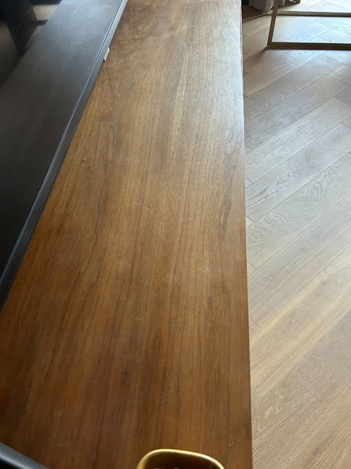 TV DRESSER/CASE