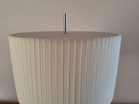 Image 1 of Lampada da tavolo Philips Lirio Design