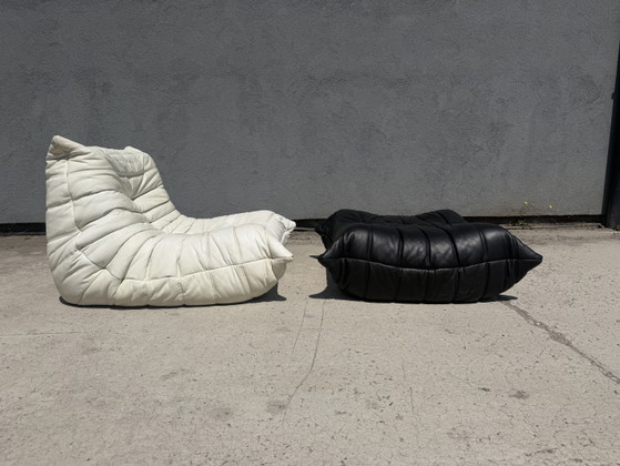 Image 1 of 100 % authentisches Ligne Roset Togo 1-teiliges Set + Pouf, originales schwarz-weißes Leder