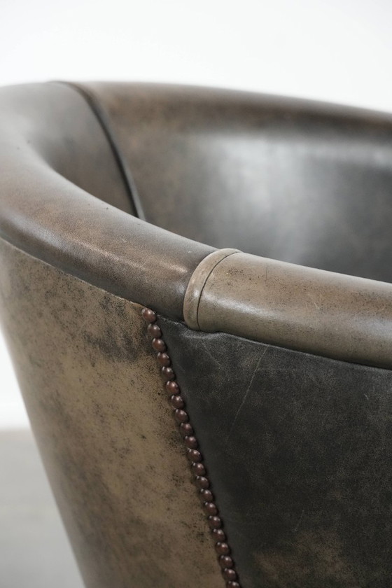 Image 1 of Sedia a vasca/sedia laterale in pelle di mucca e legno con una bellissima combinazione di colori