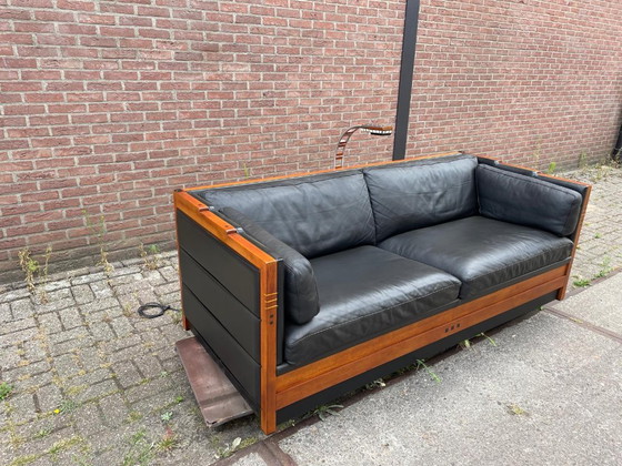 Exclusive Schuitema Baldwin Sofa with Reading Lamp – 3-5 seaters, Leather, Wood (photo 10 of 13)