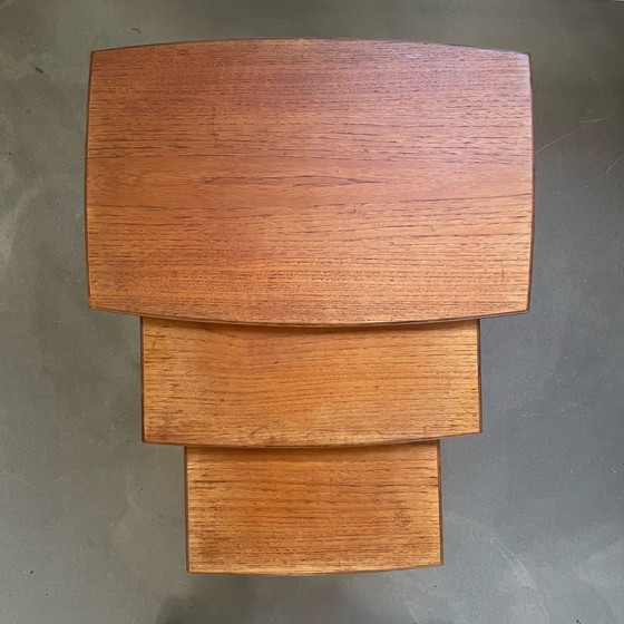 Image 1 of Tables gigognes scandinaves au design Mid Century
