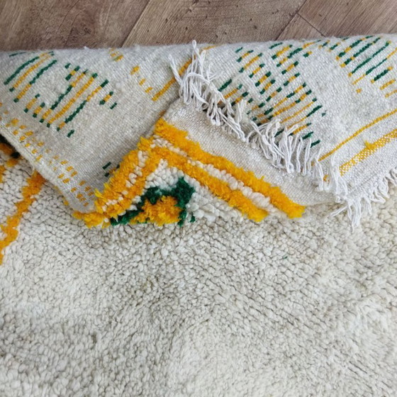 Image 1 of Authentischer handgewebter Berberteppich | 250 x 145 cm | Safran & Grün, marokkanische Kunst