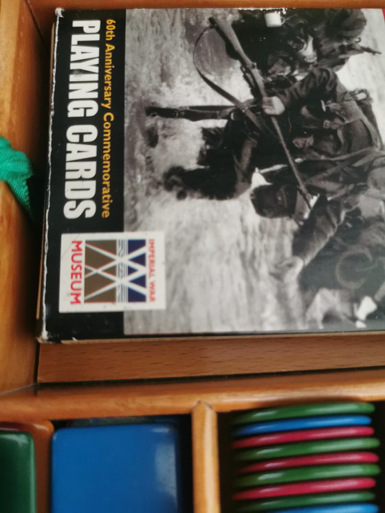 Image 1 of Set Giochi Vintage WWII - Scatola Legno + Carte Piatnik SIGILLATE - Ed. 50° Anniversario