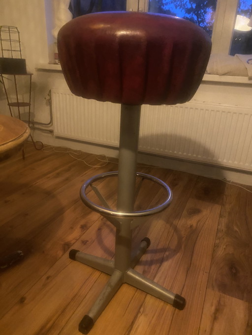 Retro bar stool