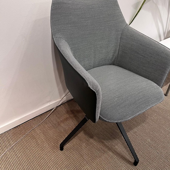 Image 1 of Leolux Mara Esszimmerstuhl