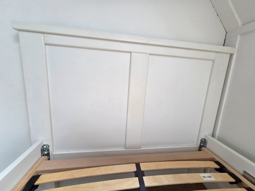 Stijlvol wit bed inclusief lattenbodem 90x 200 cm