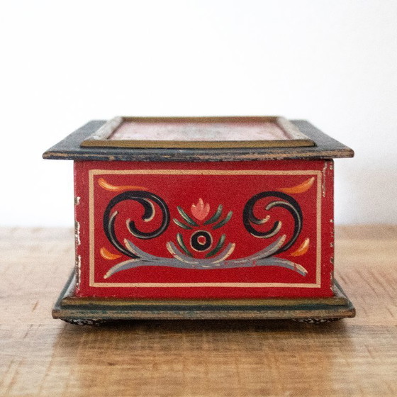 Image 1 of Boîte en bois Hindeloopen peinte à la main, style vintage, art populaire frison