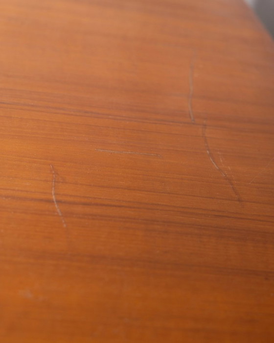 Image 1 of Vintage teakhouten dressoir uit de jaren 60 met wandmontagesysteem, Italiaans design.