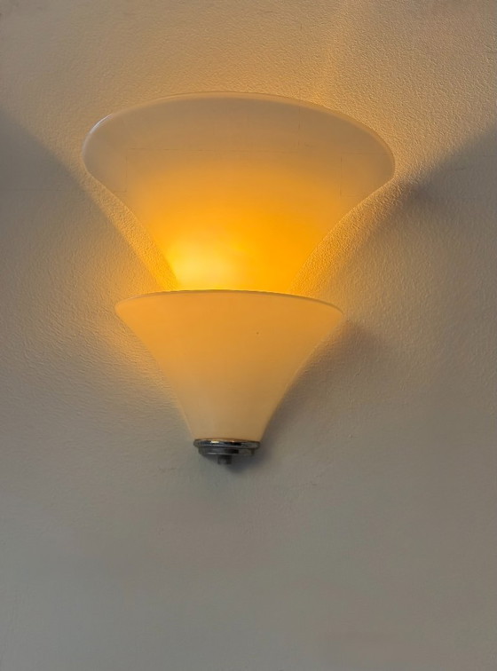 Image 1 of Applique vintage, metallo cromato e vetro opalino, Francia, 1970